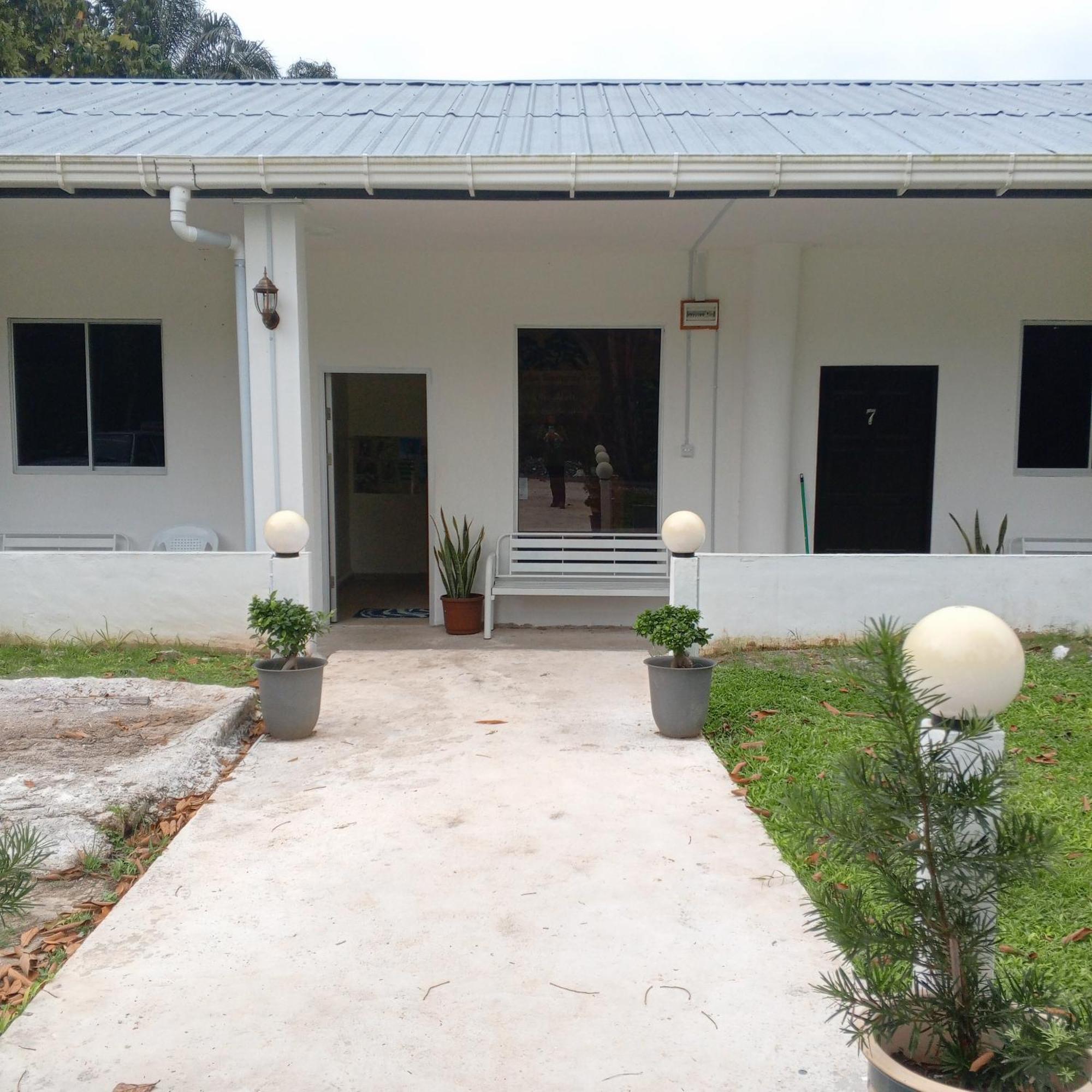 Sukau Tomanggong View Bed & Breakfast 외부 사진